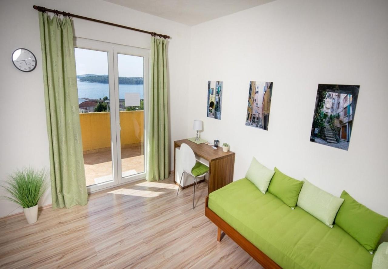Apartment Draga With Sea View, Terrace & Parking Rovinj Kültér fotó